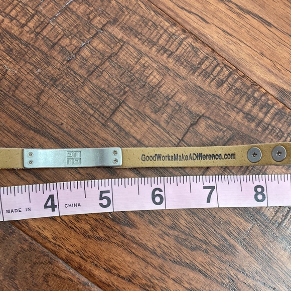 Fearless Bracelet - Picture 3 of 5